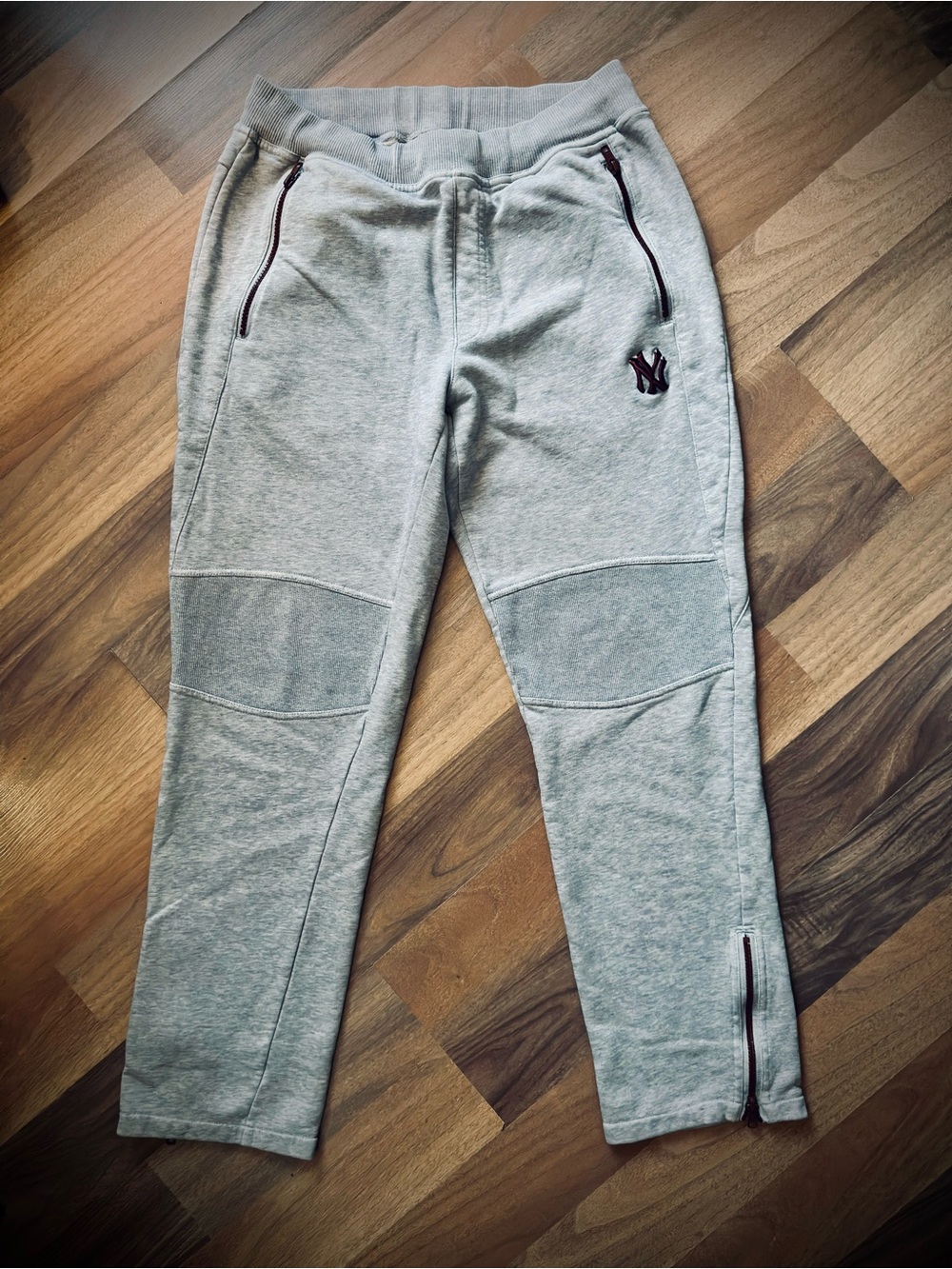 Major League Baseball Gray Athletic Jogger Pants with Zip Pockets